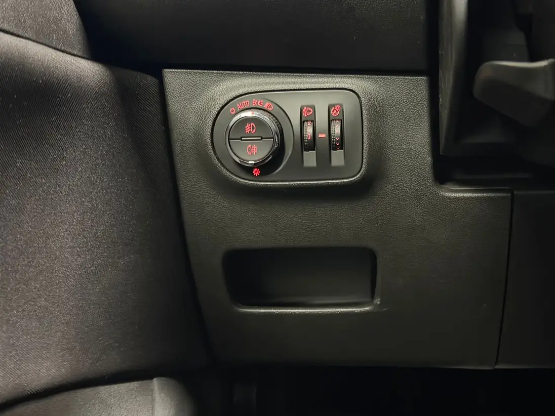 OPEL CORSA V – Image 17